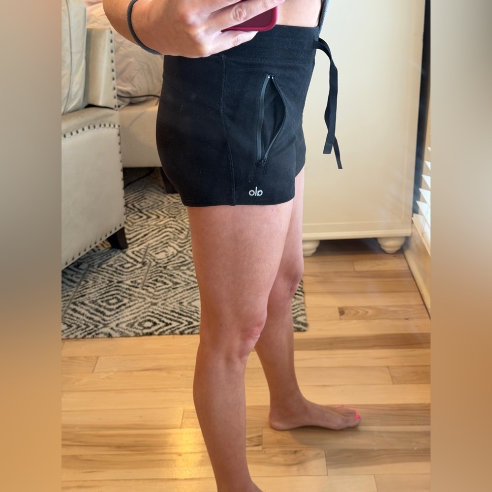 ALO yoga black cotton shorts! Size XS! - Picture 3 of 5